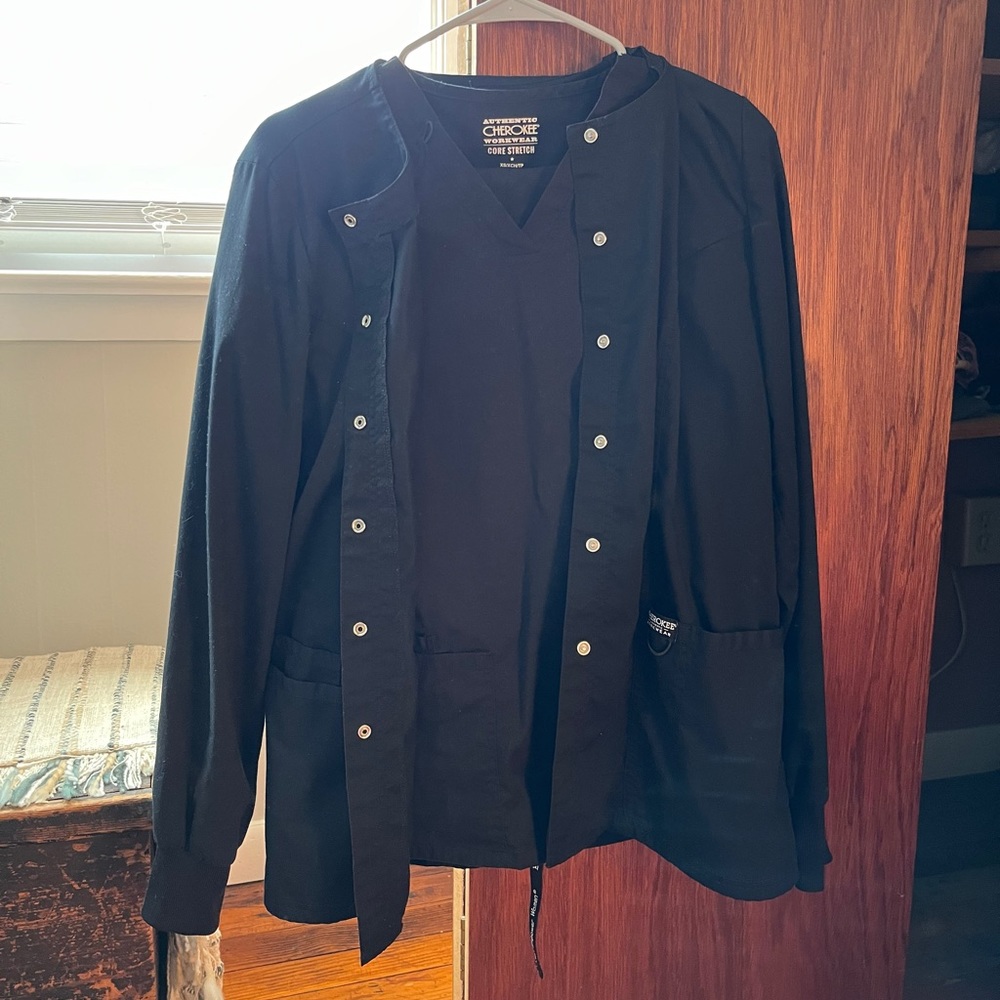 3 piece scrub set women’s